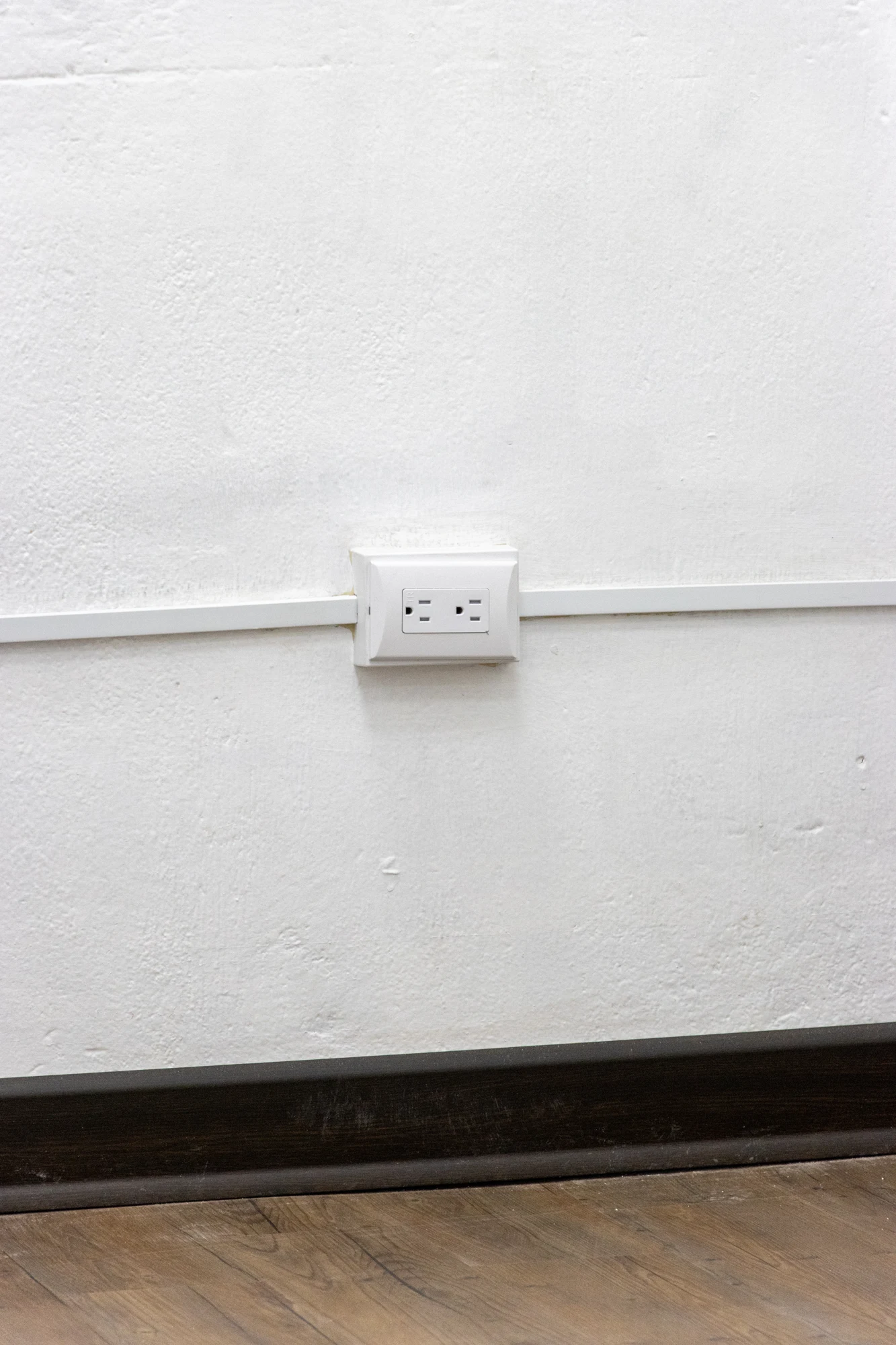 Kickboxing · piso UPVC, zócalo PVC y pintura blanca · 3