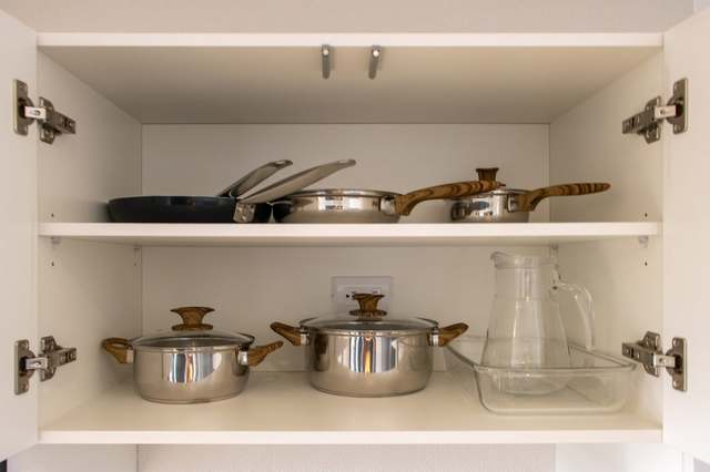 Batería de cocina de acero inoxidable con jarra de vidrio
